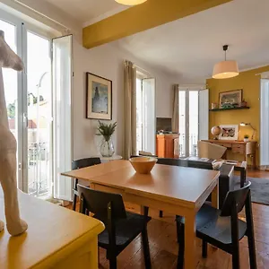 https://bright-apartment-with-two-bedrooms.hotels-lisbon-portugal.com