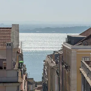 https://myplace-lisbon-luxury-trindade-iii.hotels-lisbon-portugal.com