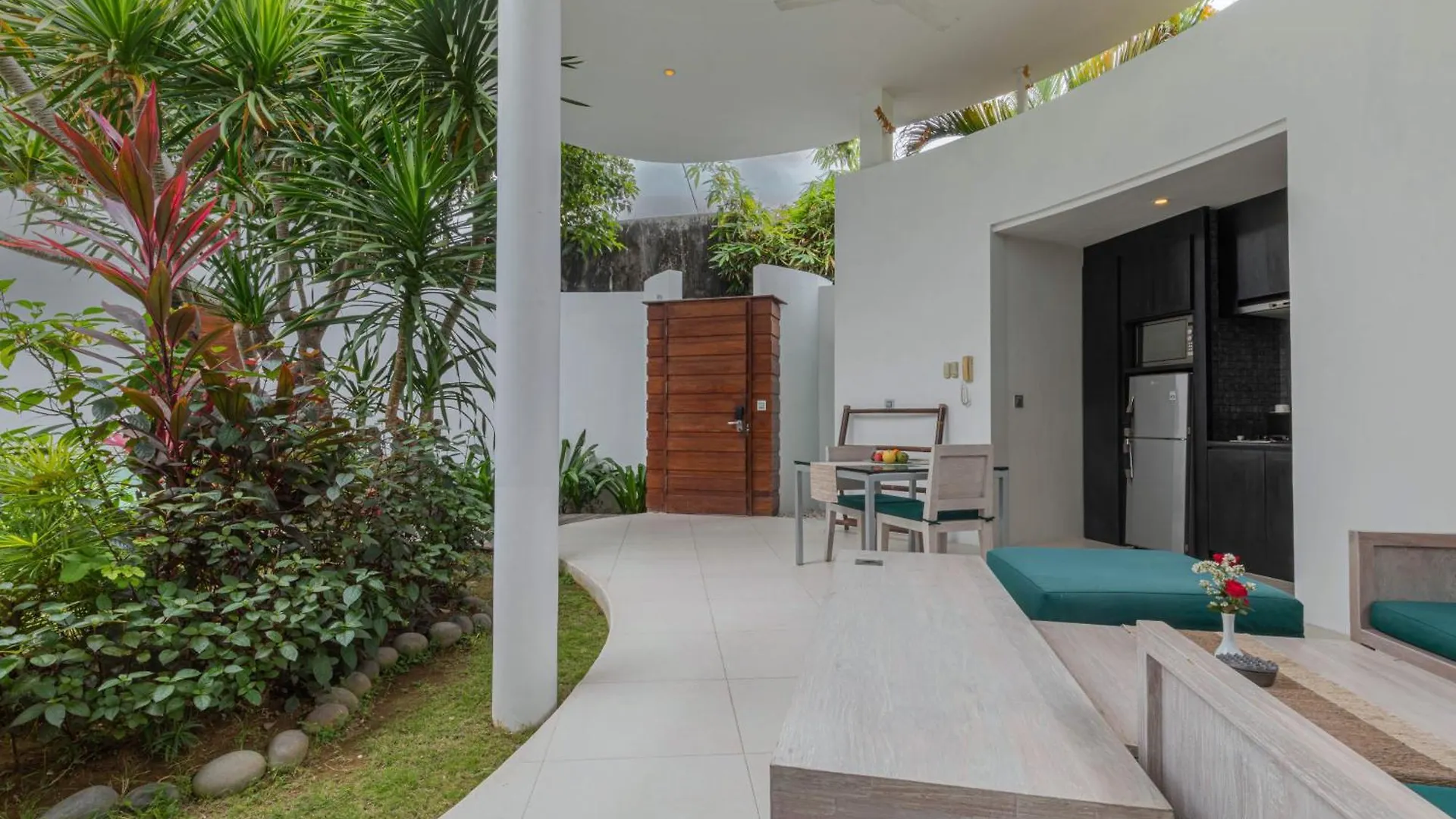 Villa Taman Mesari Luxury Villas-Seminyak Indonesia