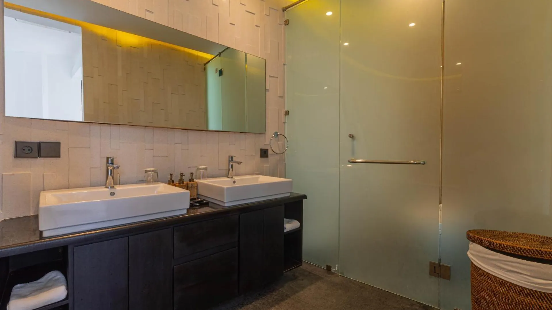 Villa Taman Mesari Luxury Villas-Seminyak