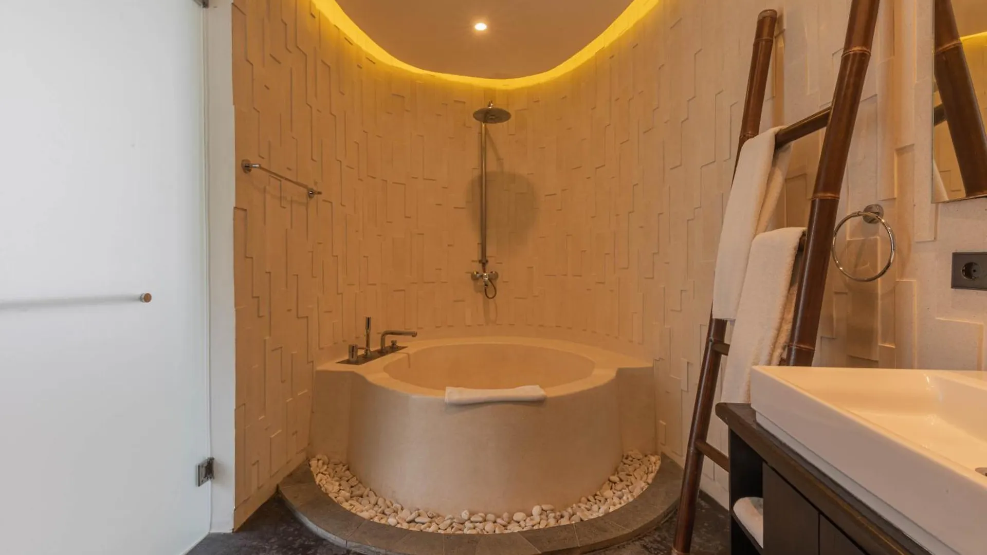 Villa Taman Mesari Luxury Villas-Seminyak