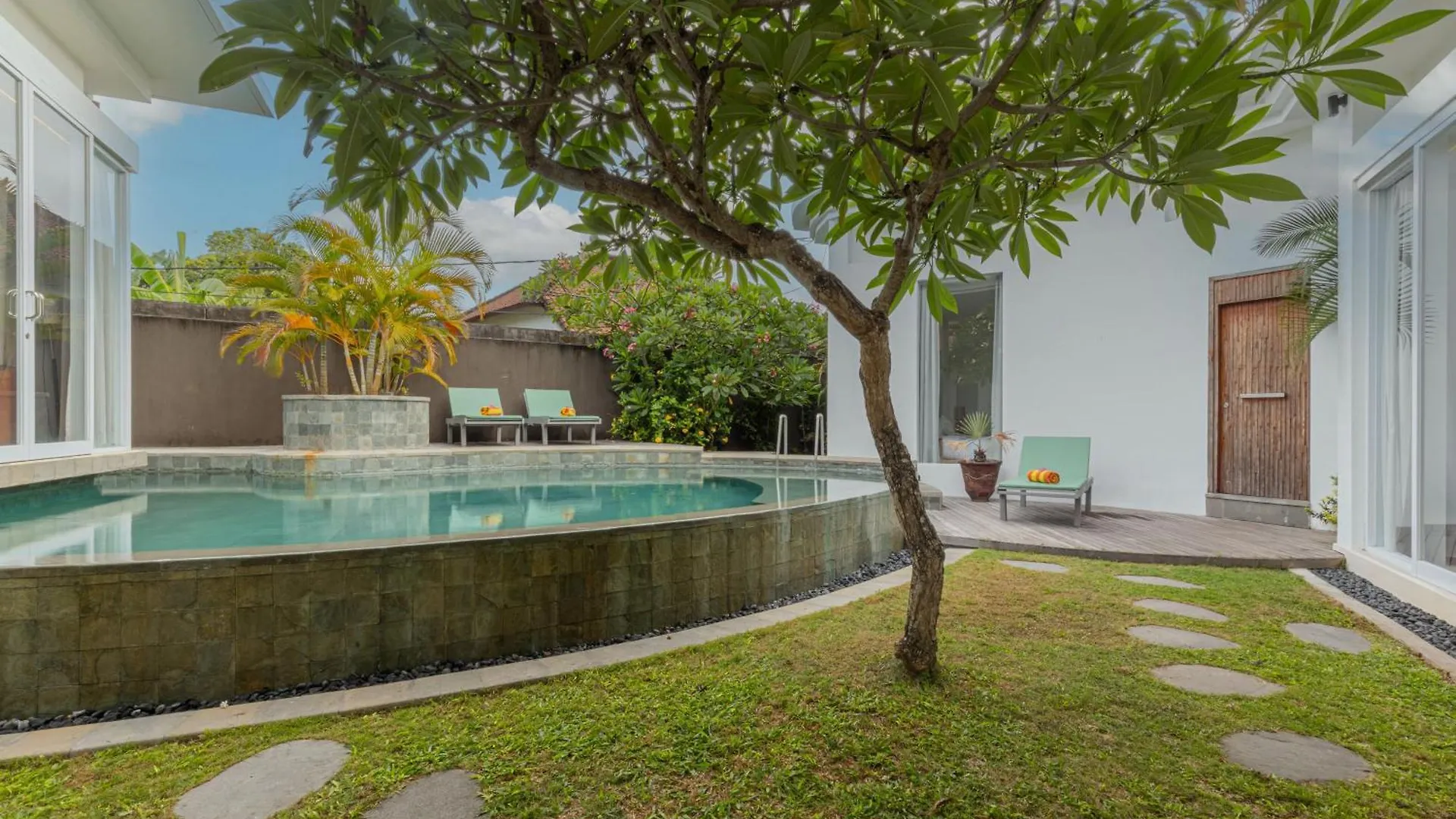 Villa Taman Mesari Luxury Villas-Seminyak Indonesia